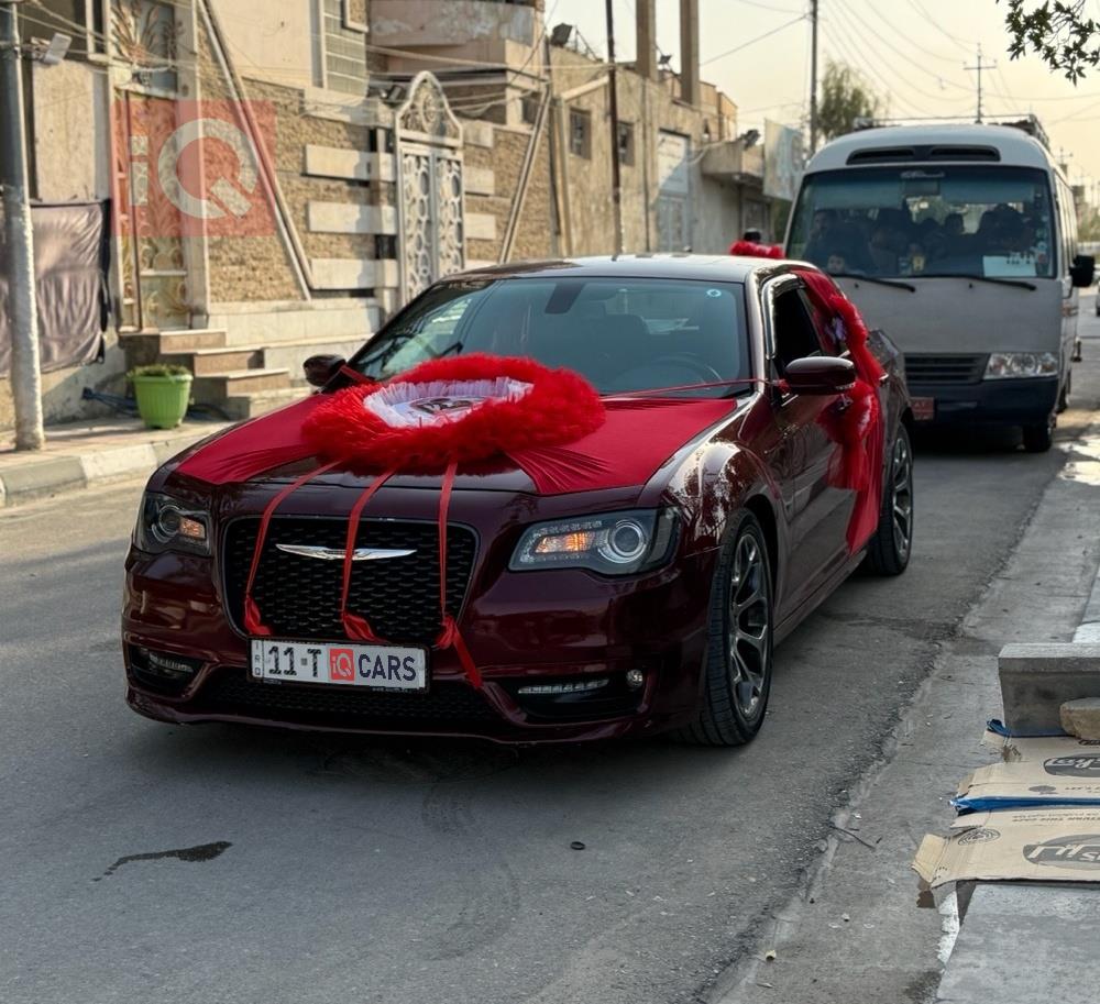 كرايسلر 300